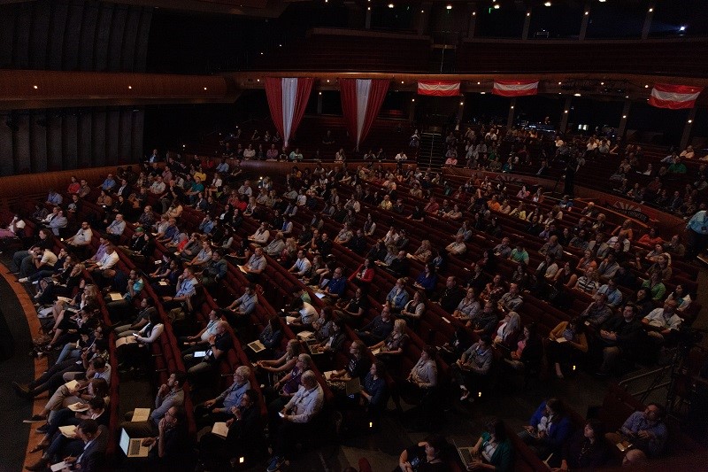 The 11 Best Nonprofit Conferences for Any Fundraiser in 2024 [UPDATED